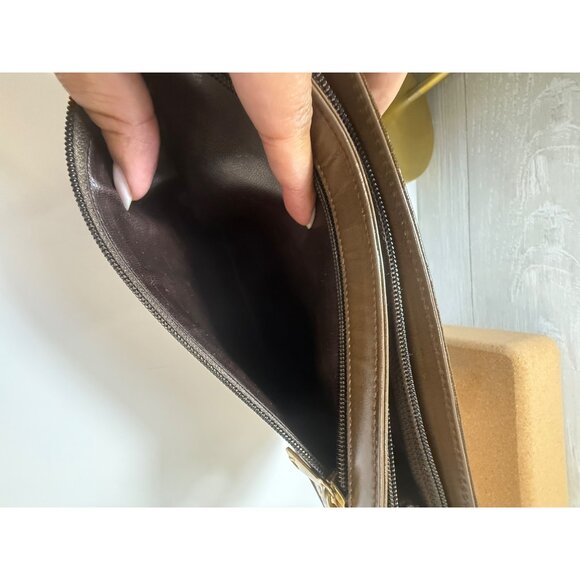 Authentic Valentino Brown Leather Monogram‎ Clutch Bag With Gold V Logo & Zipper - Picture 9 of 11